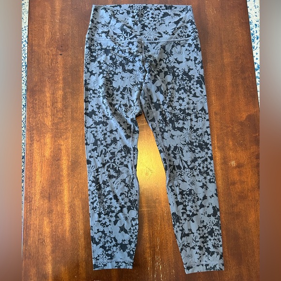 Lululemon Align Leggings Size 8 - Picture 2 of 4